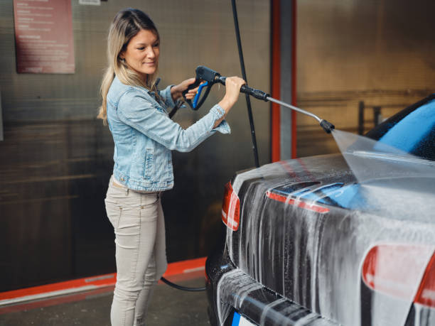 Best Local Pressure Washing Services  in Mishicot, WI